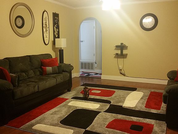 3rd image of 4029 Ashland Ave
