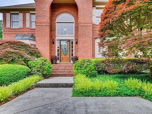 2nd image of 380 Baskin Dr