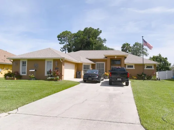 1018 SW HALEYBERRY Avenue, Port St Lucie, FL 34953