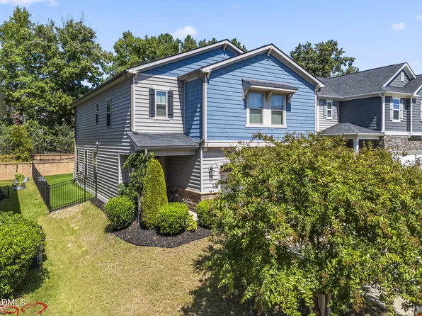 4021 Reunion Creek Pkwy, Apex, NC 27539