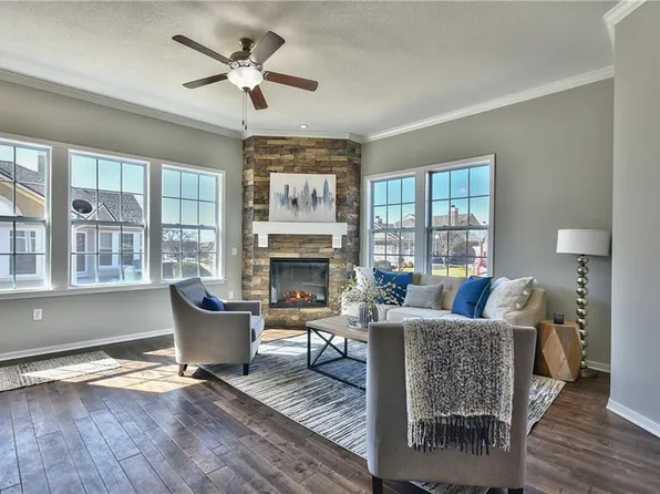 21639 W 120th St Unit 3603, Olathe, KS 66061