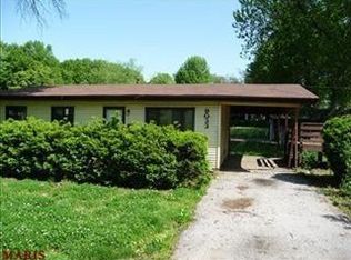 9033 Loganberry Ln, Saint Louis, MO