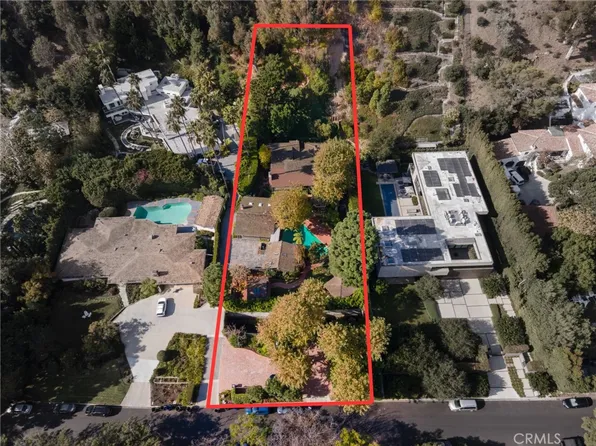 587 E Channel Rd, Santa Monica, CA 90402