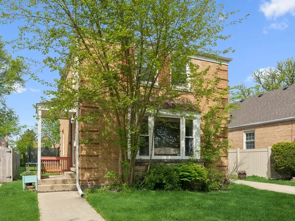 1678 Ash St, Des Plaines, IL 60018