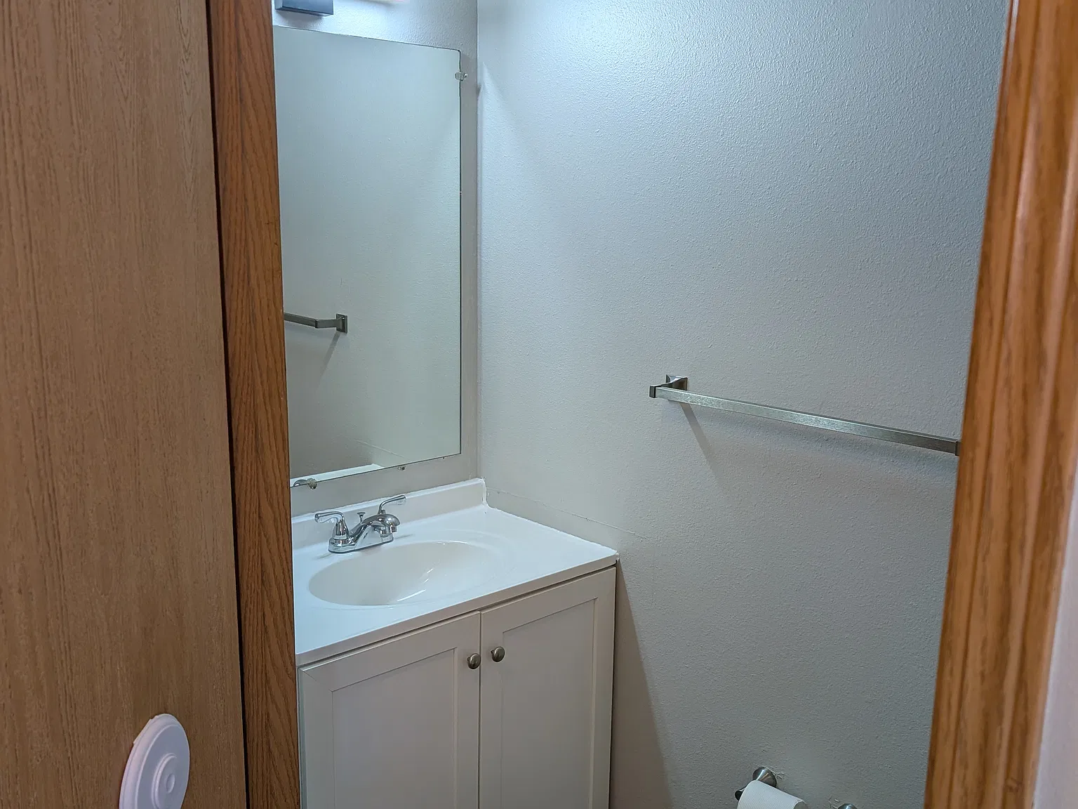 3 bed, 1.5 bath, $1,330 — Photo 2