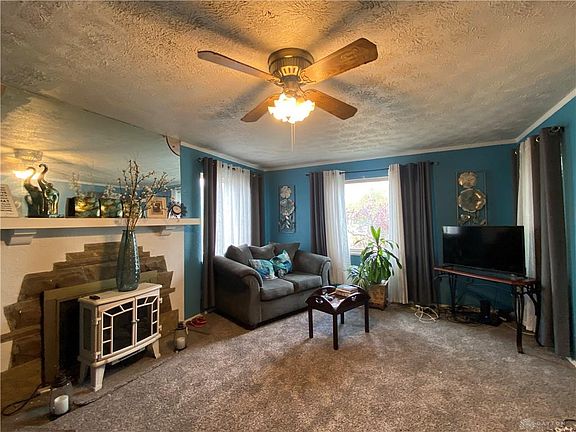 4th image of 2238 Benson Dr