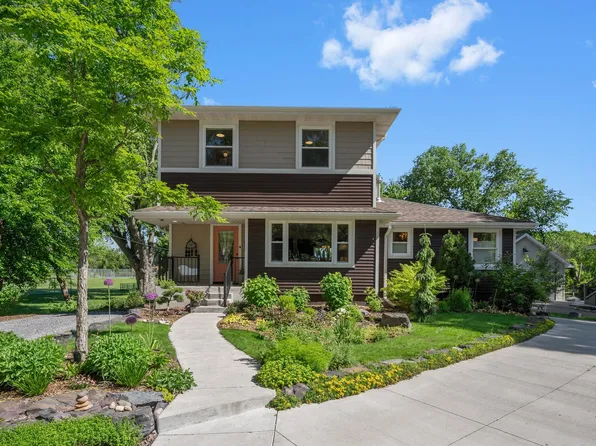 4004 W 42nd St, Edina, MN 55416