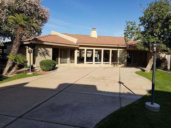 2nd image of 1111 E UNIVERSITY Drive #237