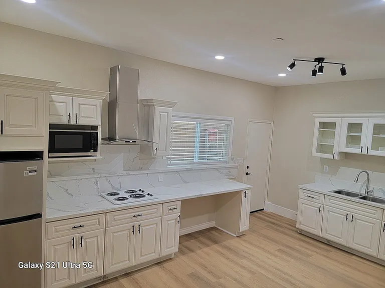 3200 Toopal Dr #1 — Photo 7