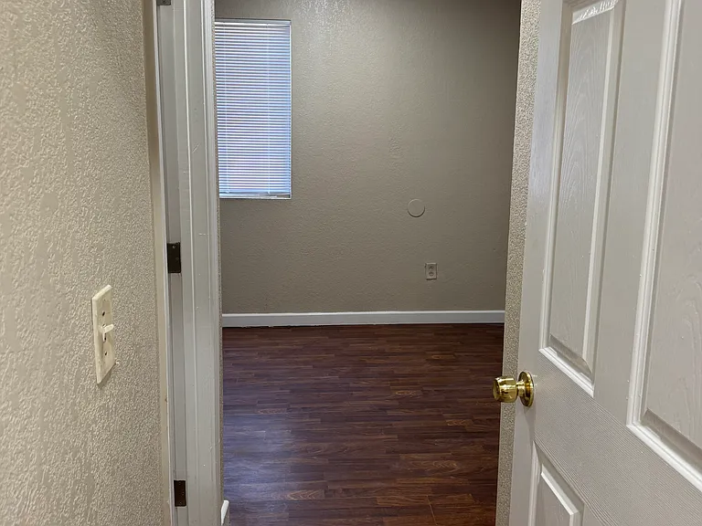 5313 Silver Dr — Photo 9