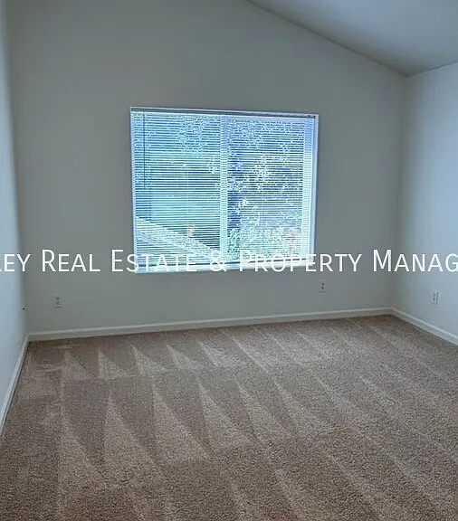 5406 N Syracuse St — Photo 22