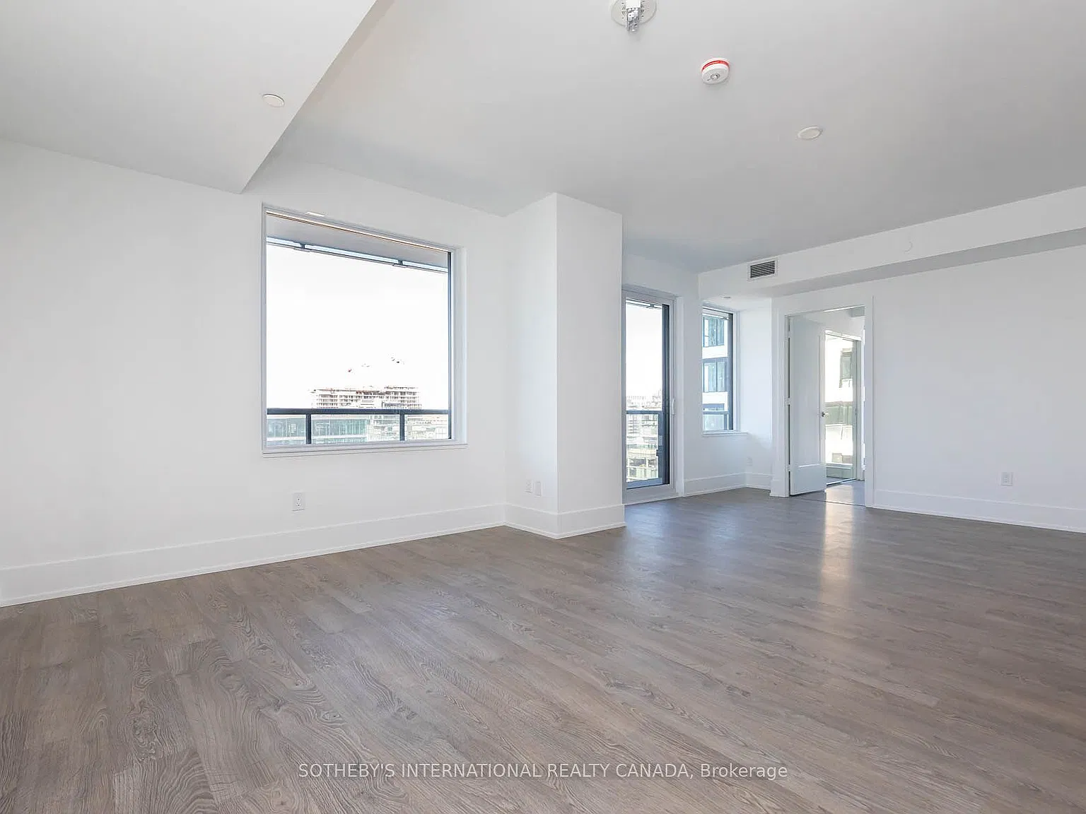 2 bed, $4,050 — Photo 2