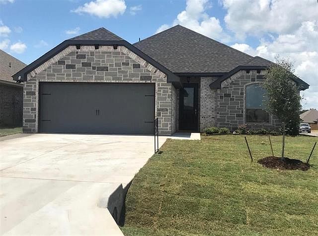 1st image of 3300 White Horse Dr