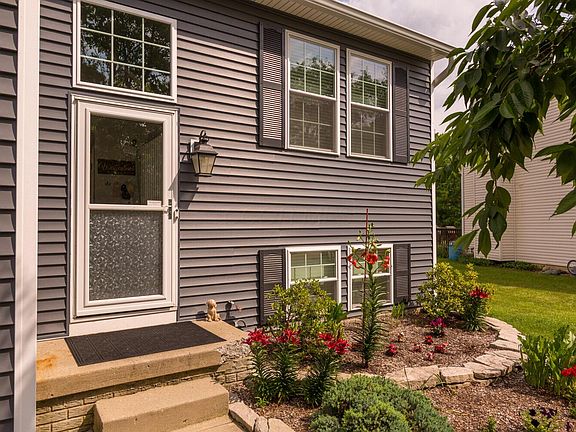 4th image of 161 Wyckshire Dr