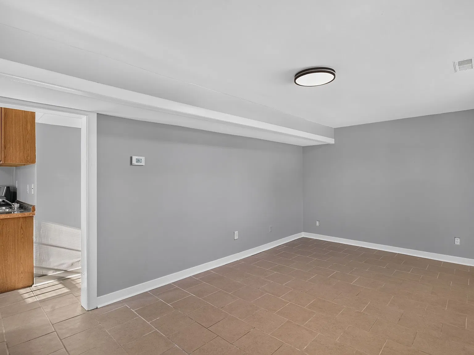 4 bed, 1.5 bath, 1152 sqft, $1,600 — Photo 4