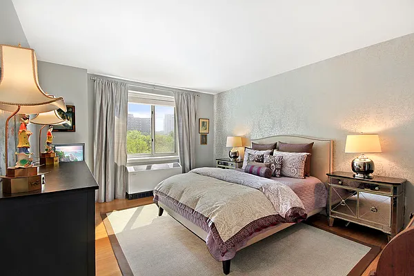 Sold by Corcoran | media 20