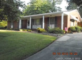 1018 Stuart Dr, Wadesboro, NC 28170