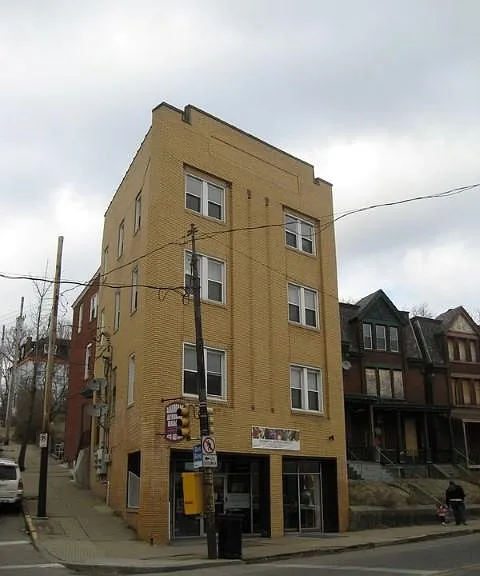 104 N Graham St — Photo 16