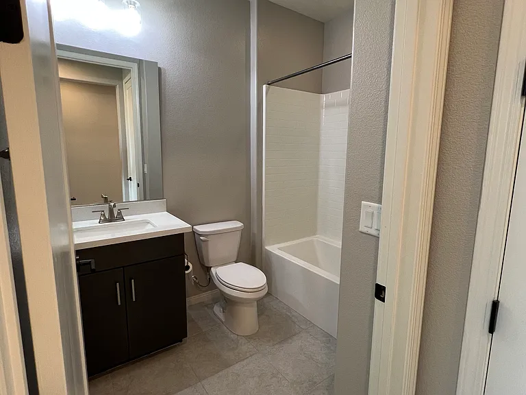 guest room bathroom.