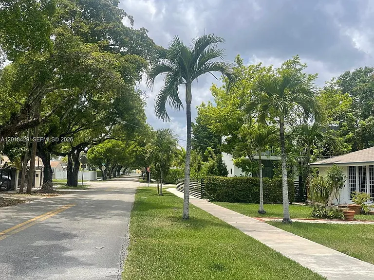 3531 SW 13th St #A — Photo 10