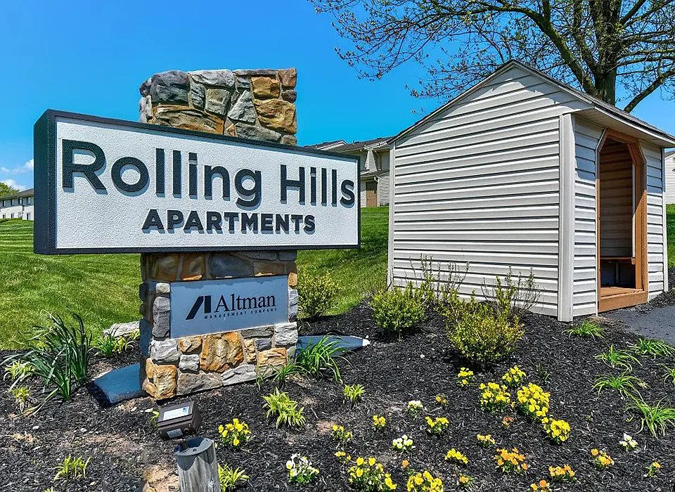 Rolling Hills Apartments