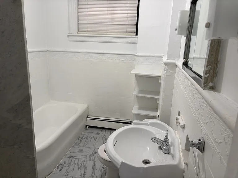 69 Hague St — Photo 9