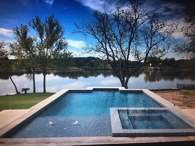 2nd image of 2526 River Oaks Dr