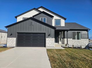 7348 N Long Ridge Dr #616, Eagle Mountain, UT 84005