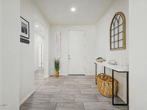 3rd image of 22516 E DUNCAN Street