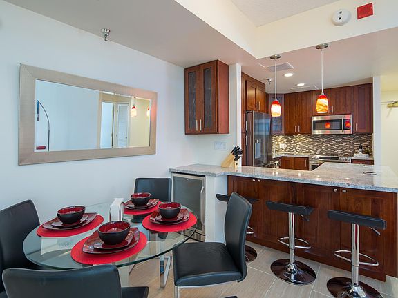 2nd image of 725 Kapiolani Blvd APT 2302