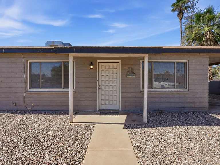 209 E McMurray Blvd — Photo 4