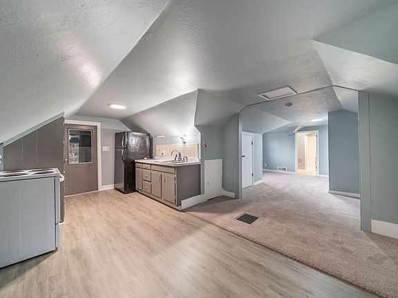 4th image of 409 Racine St #55256C254