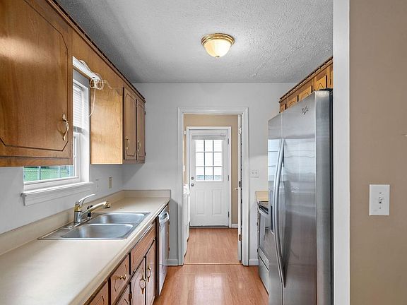 3rd image of 2810 Nat Hoosier Ln