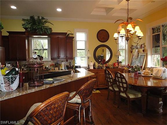 3rd image of 27011 Flamingo Dr