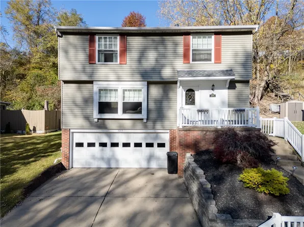 3065 Sebolt Rd, South Park, PA 15129