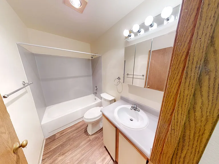 6813 Weedin Pl NE — Photo 10