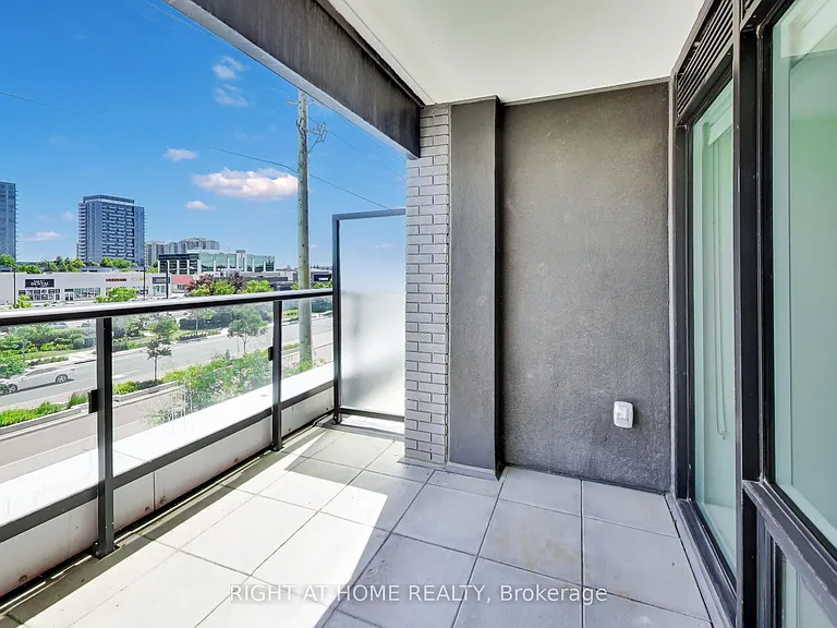 8868 Yonge St #208E — Photo 30