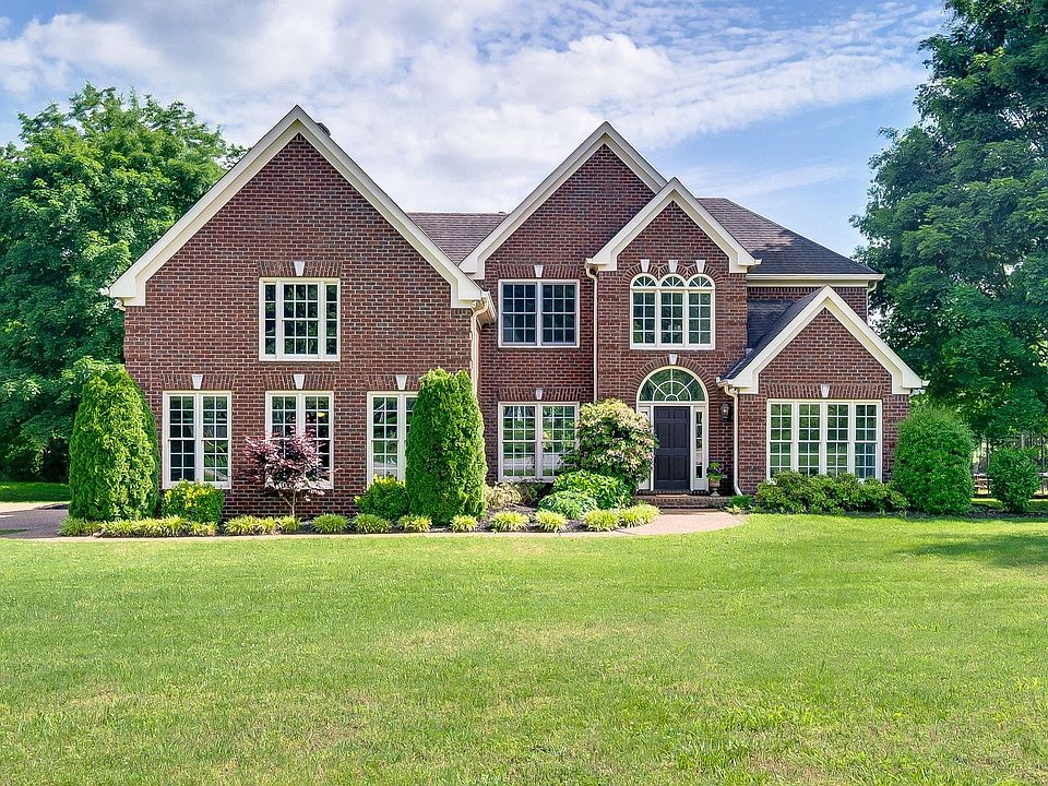 1st image of 611 Cattail Ln