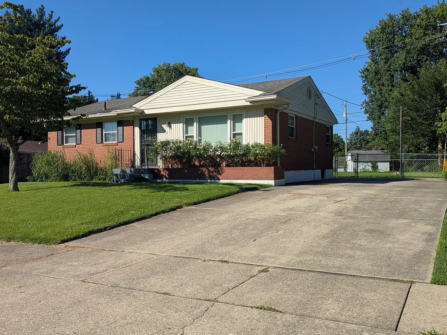 3204 Allison Way — Photo 2