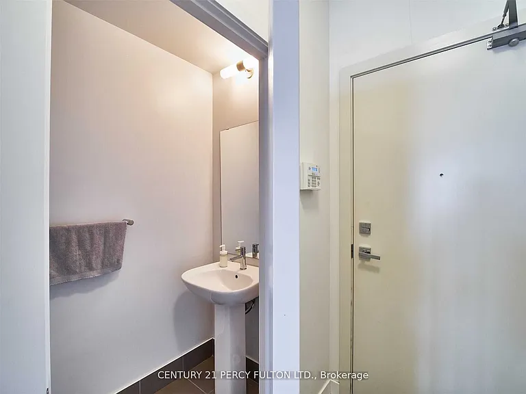 99 The Donway W #601 — Photo 22