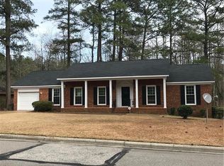 1611 Boros Dr, Fayetteville, NC 28303