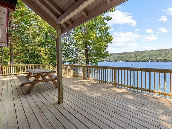 5th image of 126 Ridings Dr