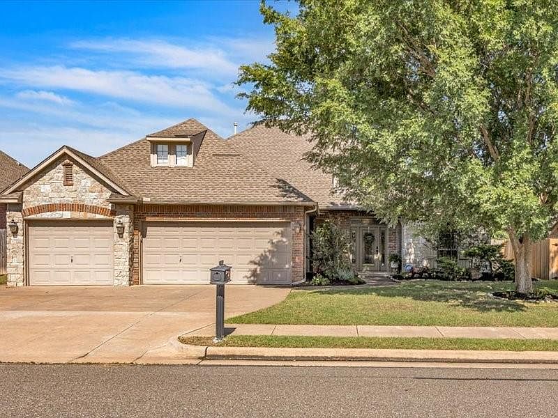 1st image of 3808 Lockhart Dr