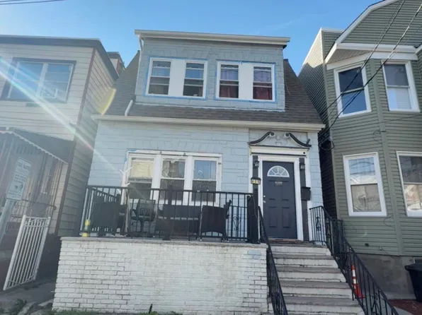 605 Garfield Ave, Jersey City, NJ 07305