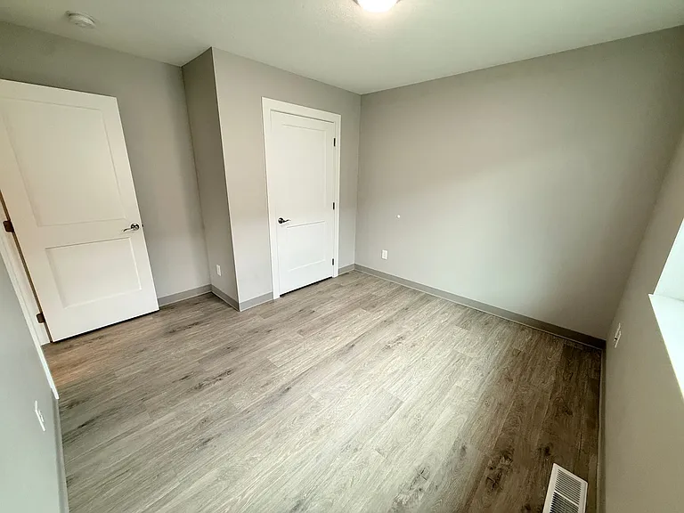1501 - 1503 North Bell Street — Photo 10