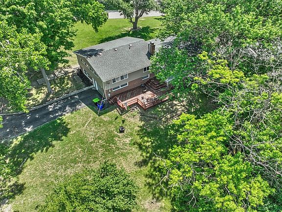 4th image of 2309 S Glenn Ave