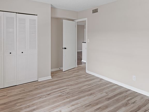 4th image of 2601 Le Blanc Ct #3