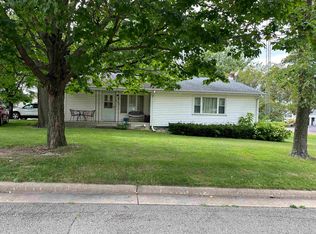 365 N Jackson St, Wyocena, WI 53969