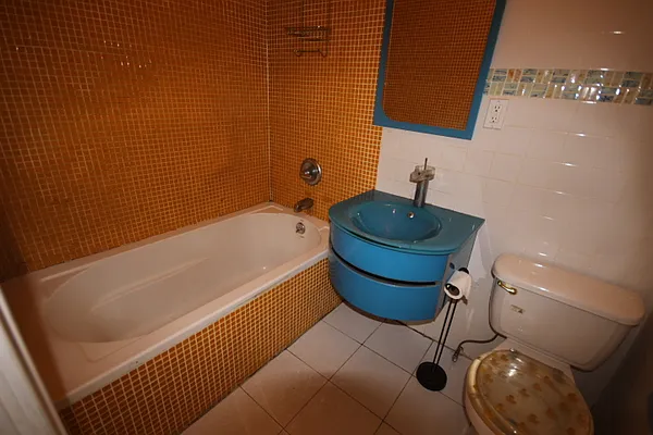 Rented by Nooklyn NYC LLC | media 11