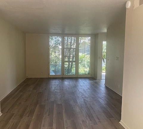 Lots of windows in the living room.